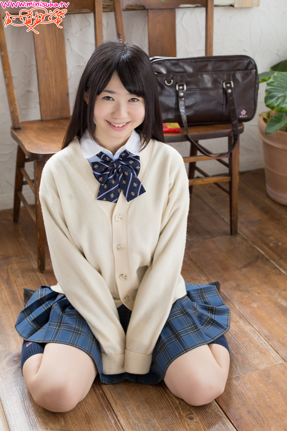 [Minisuka.tv] 2015.01.08 Hina Hashimoto - Secret Gallery (STAGE1) 02